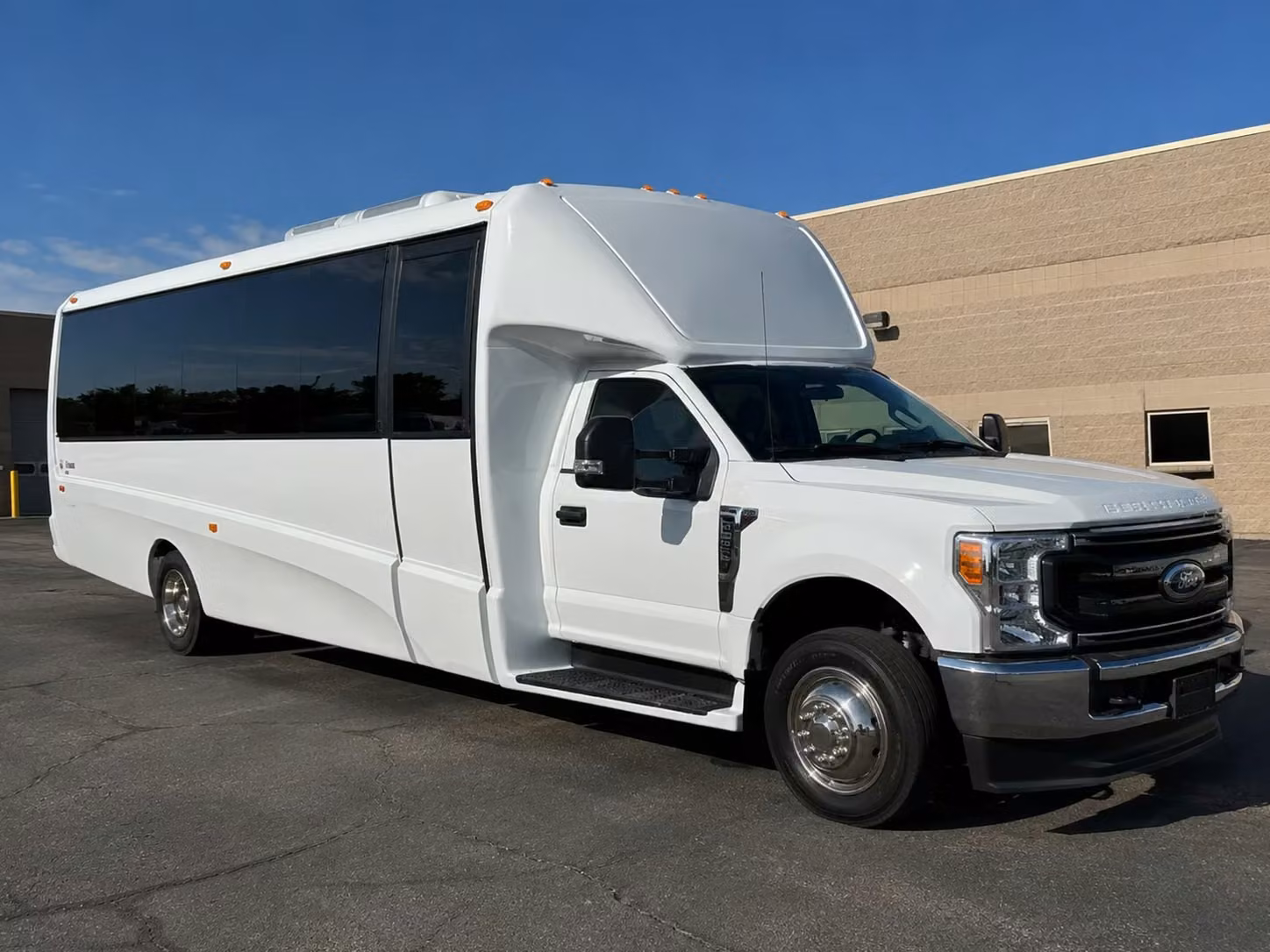 minibus rentals for smaller mckinney classroom field trips