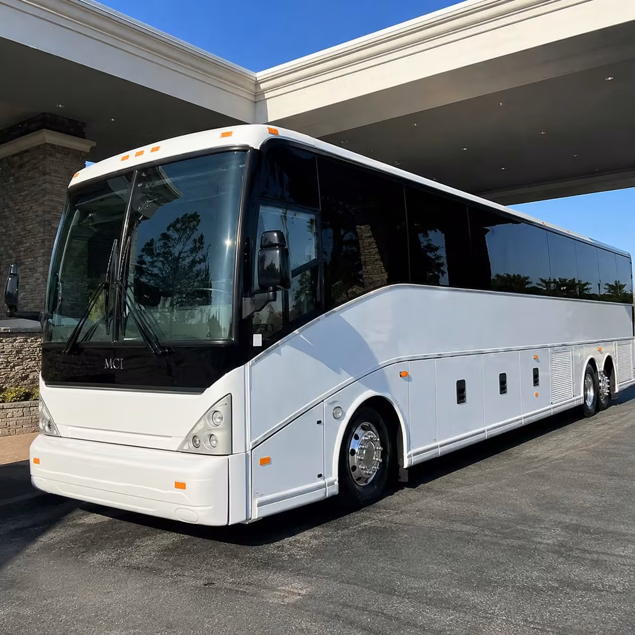 stress free airport transportation for mckinney wedding guests and special events